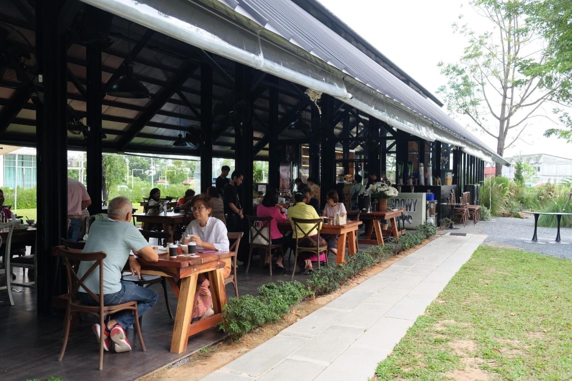 Punn Hotel Korat Nakhon Ratchasima Exterior photo